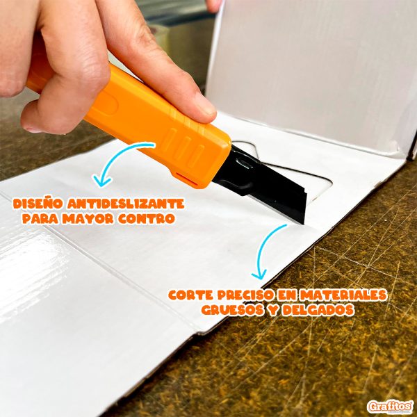 Bisturí Retráctil con Repuesto SU-392